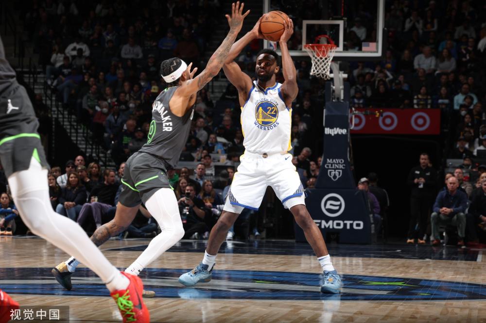 在防守端 在防守端