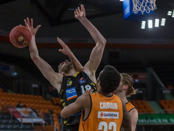 朱雨玲的表 朱雨玲的表