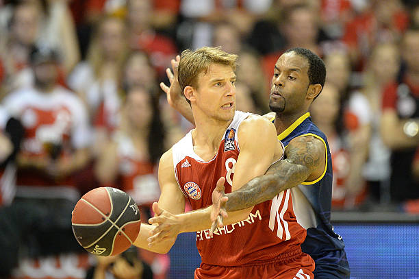 态度应更加 态度应更加