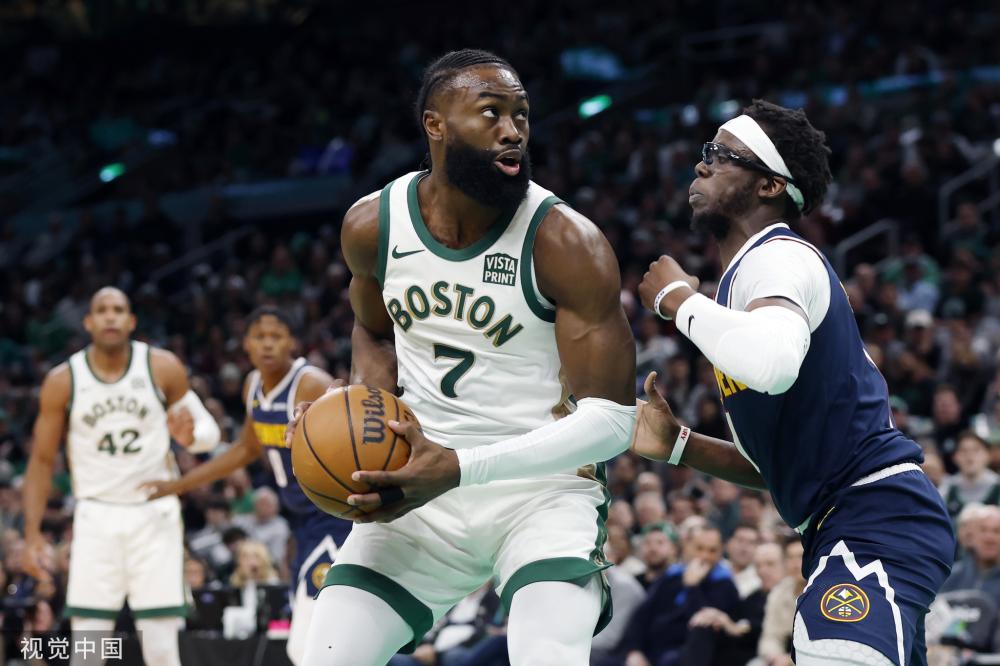 他们不仅是 他们不仅是